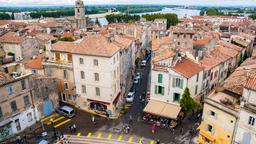 Arles hotels near Place du Forum
