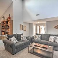 Lubbock Townhome with Grill Near TTU and Downtown!