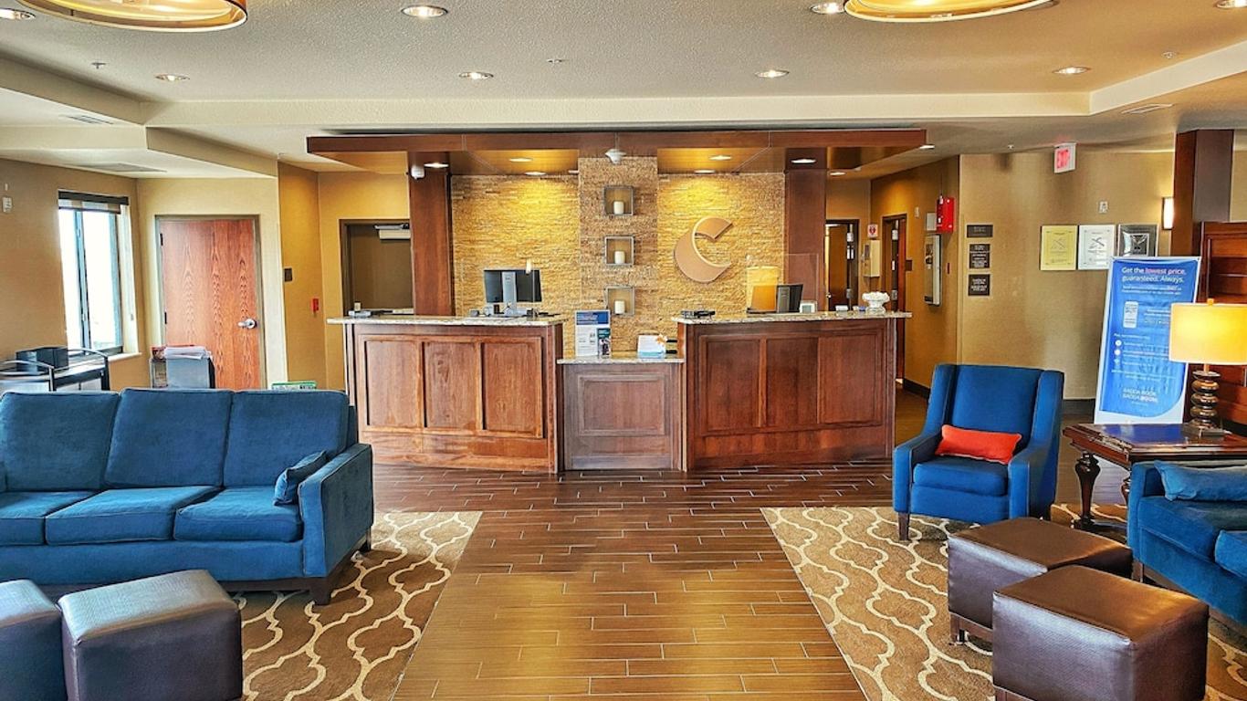 Comfort Inn & Suites