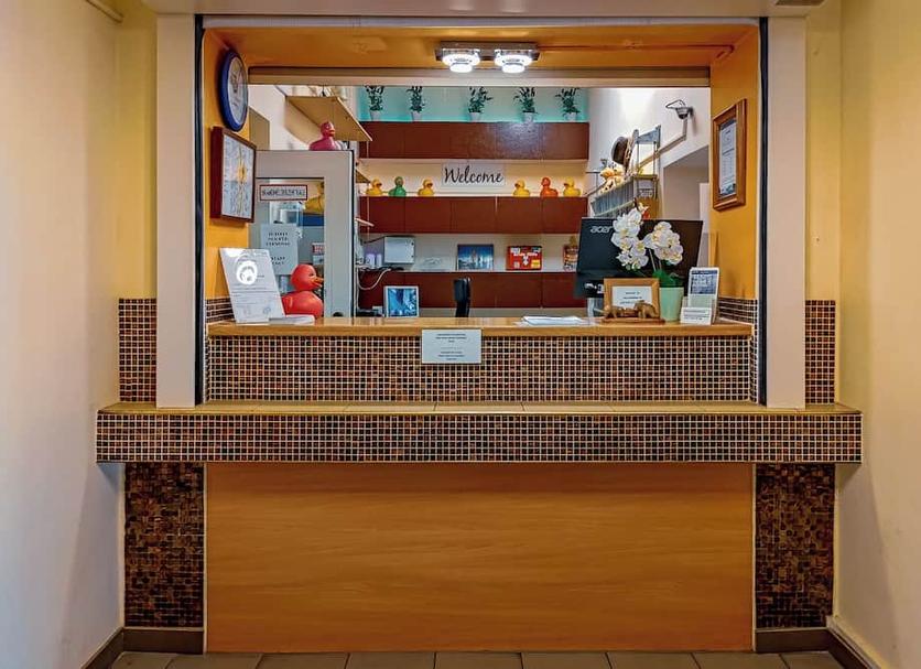 Front desk Photo