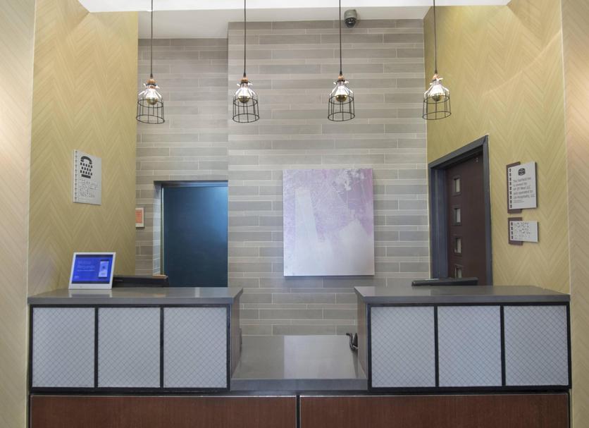 Front desk Photo