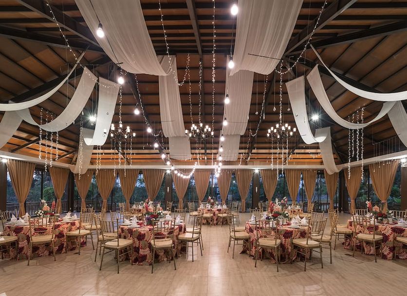 Banquet hall Photo