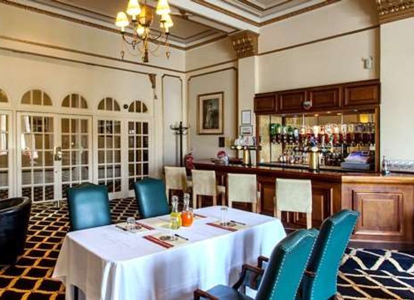 Prince Of Wales Hotel from ₱2,883. Southport Hotel Deals & Reviews - KAYAK