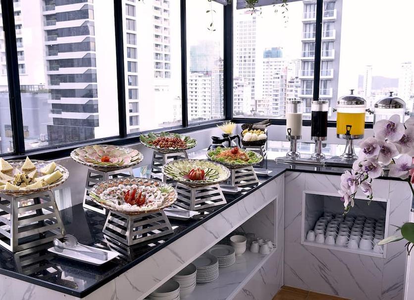 Buffet Photo