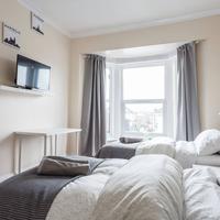 Shirley House 1, Guest House, Self Catering, Self Check in with smart locks, use of Fully Equipped Kitchen, Walking Distance to Southampton Central, Excellent Transport Links, Ideal for Longer Stays