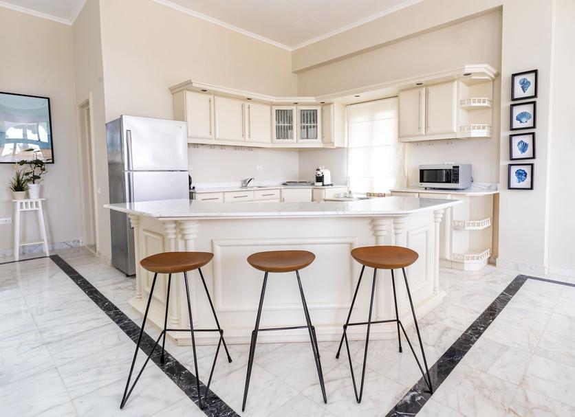 Kitchen Photo