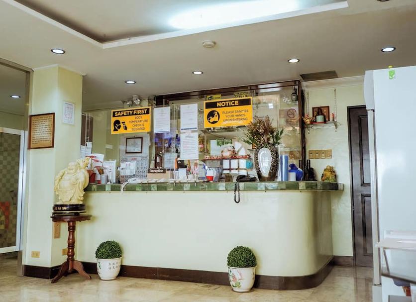 Front desk Photo