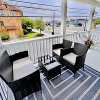 Entire Lovely 3 Bedroom, 2 Bathroom Apartment! 1 Block to the Beach and Boardwalk!