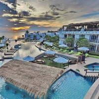 Vannee Golden Sands Beachfront Resort
