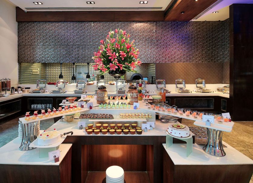 Buffet Photo