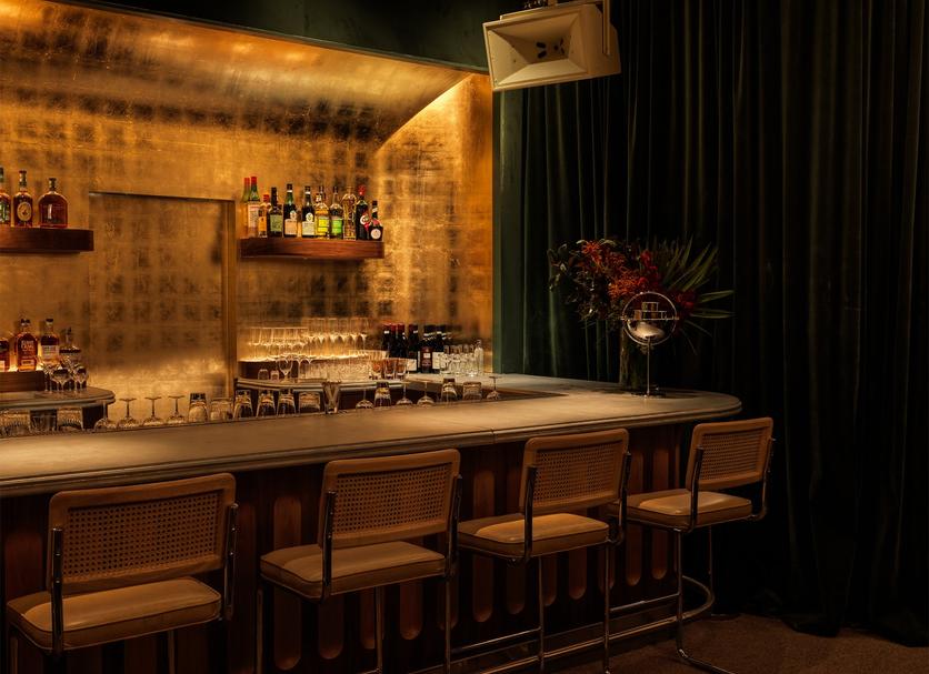 Bar Photo