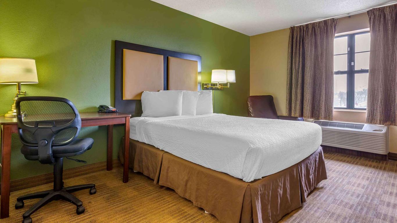 Extended Stay America Suites - Phoenix - Deer Valley