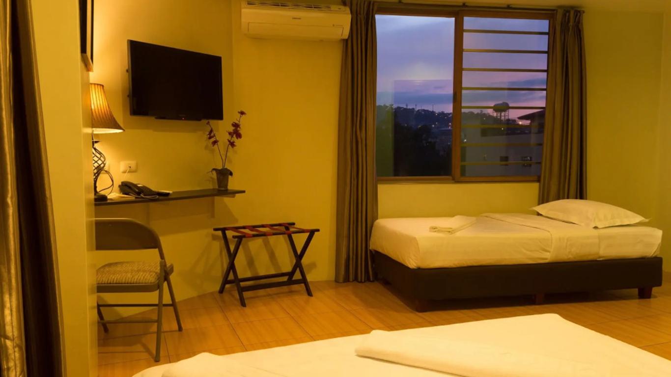 City Center Hotel