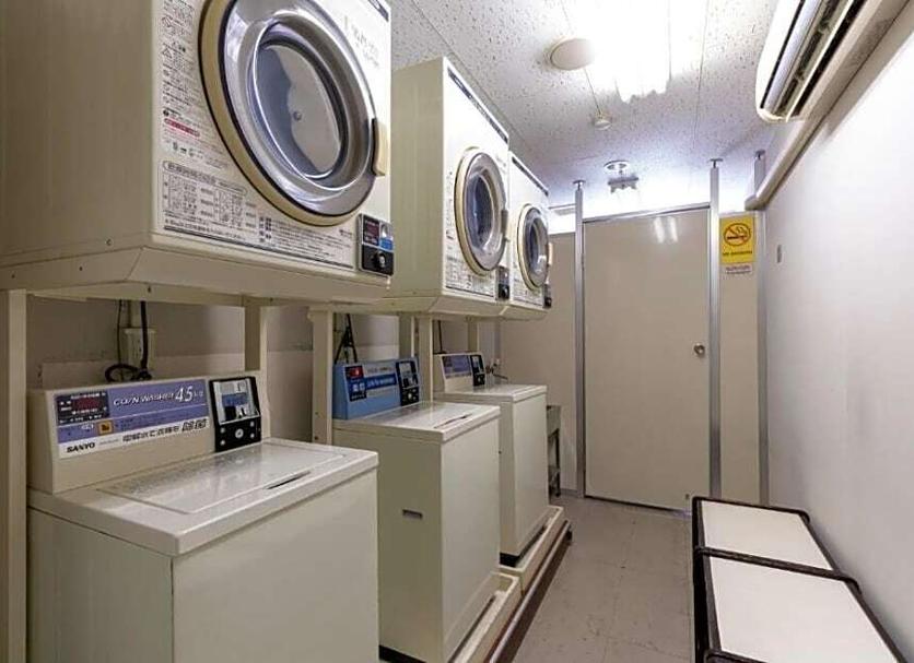 Laundry facility Photo