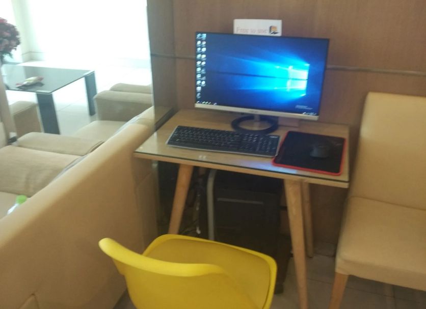 Business center Photo