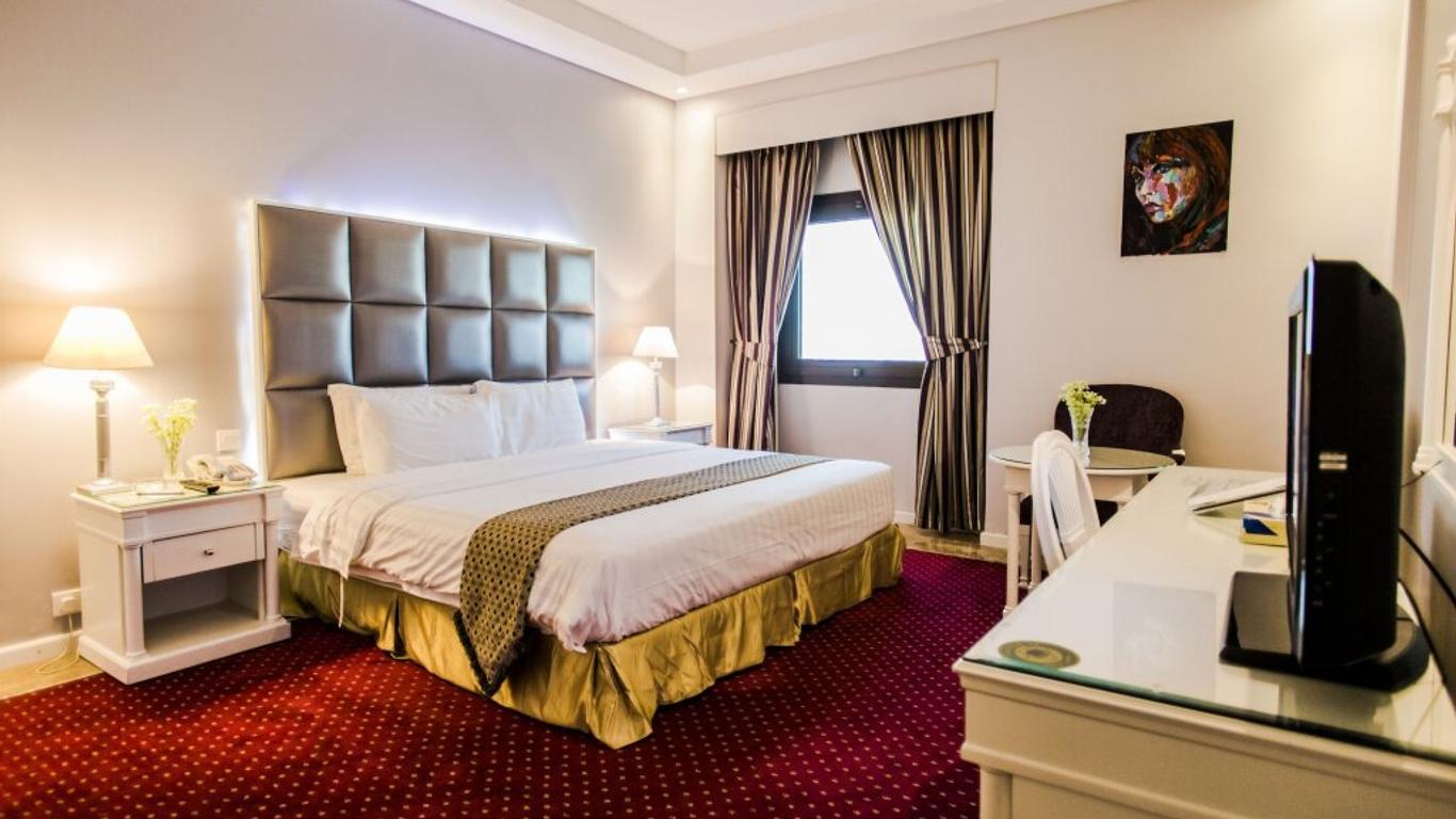 Al Bustan Hotel