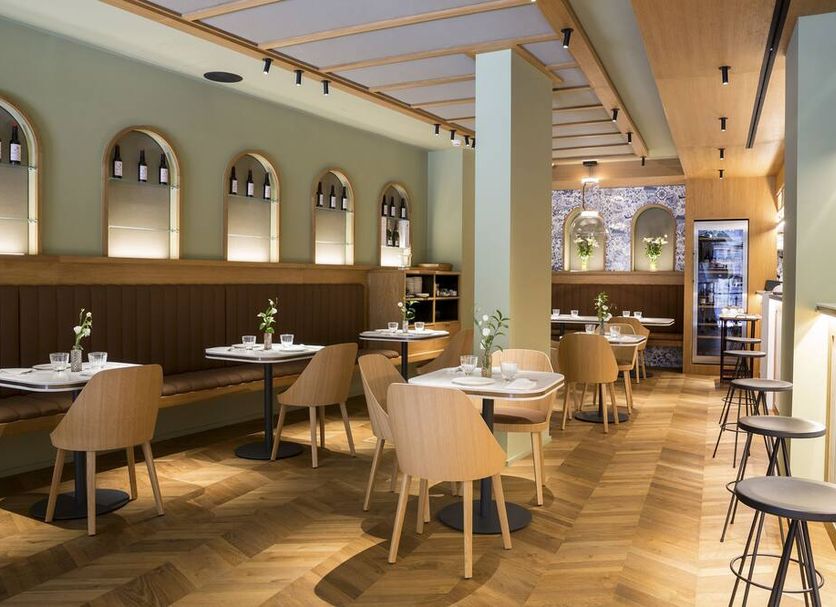 Restaurant Photo