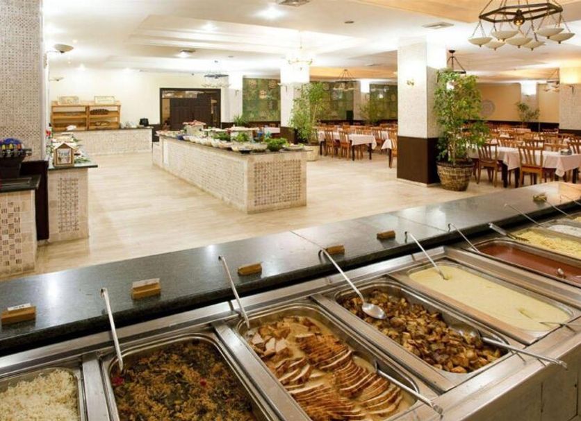 Buffet Photo