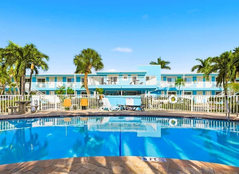 Bayside Inn and Marina from ₱5,683. Treasure Island Hotel Deals ...